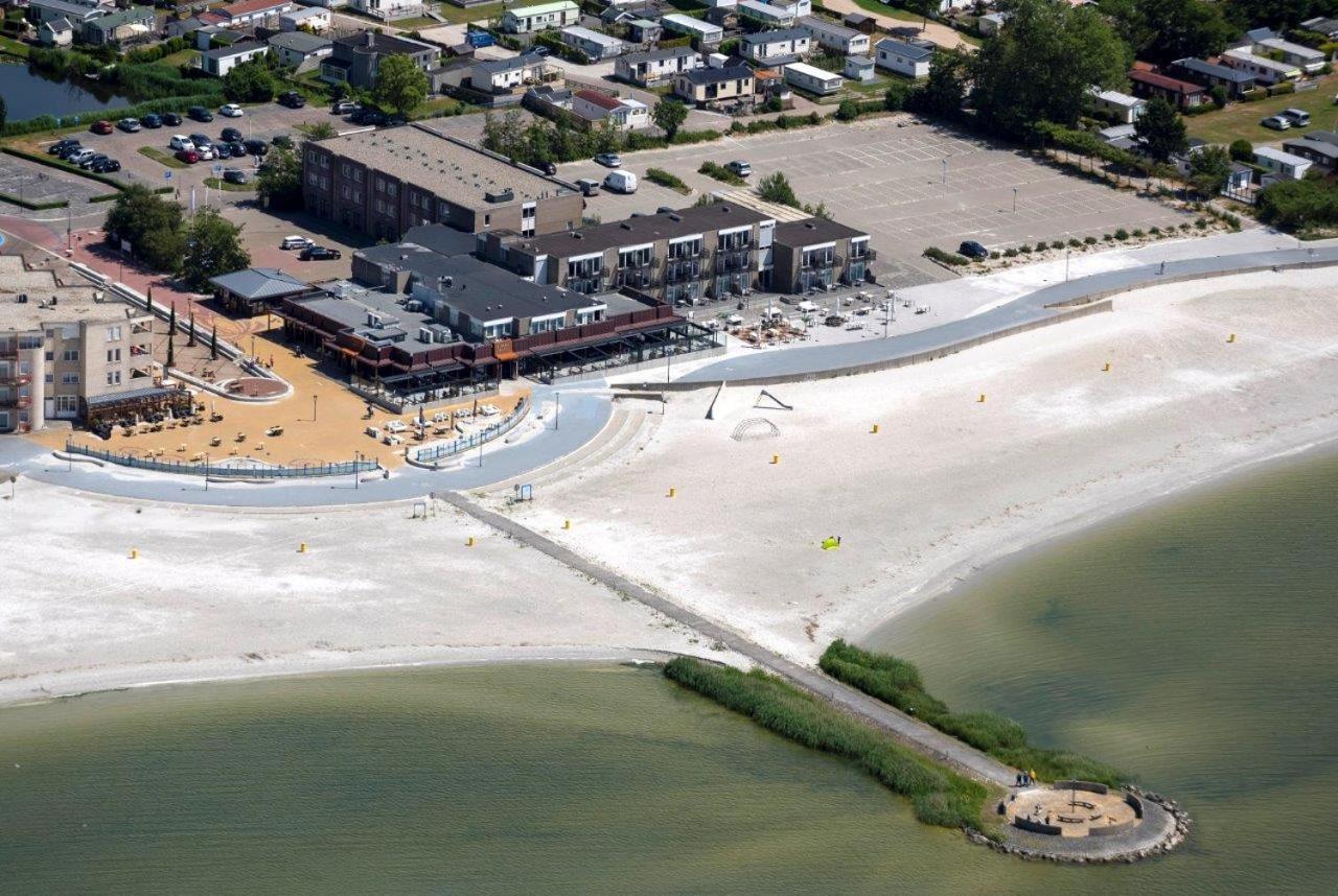 Strandhotel Vigilante Makkum Exteriör bild